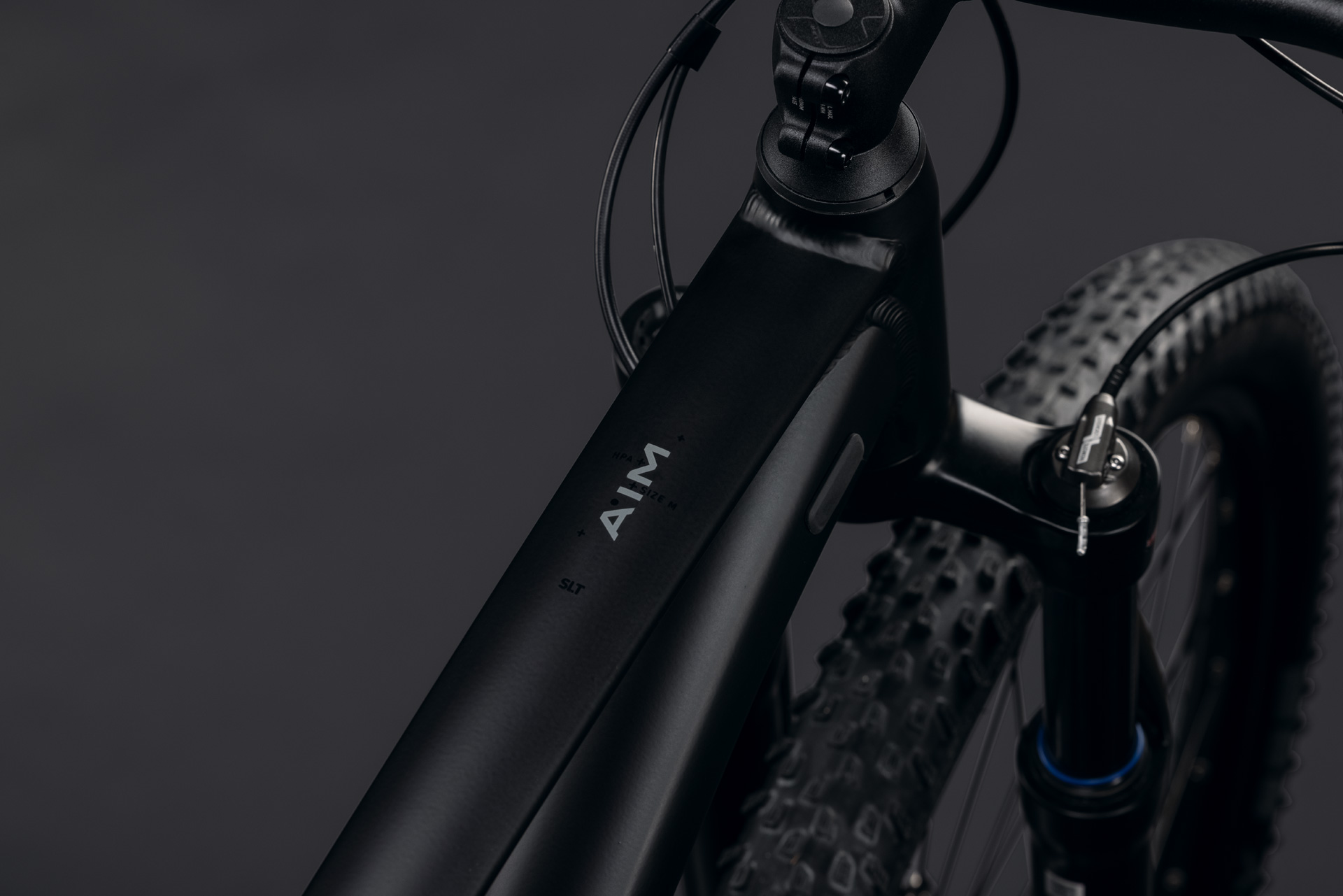CUBE AIM SLT - MTB KERÉKPÁR - SOOT´N´BLACK - 2027