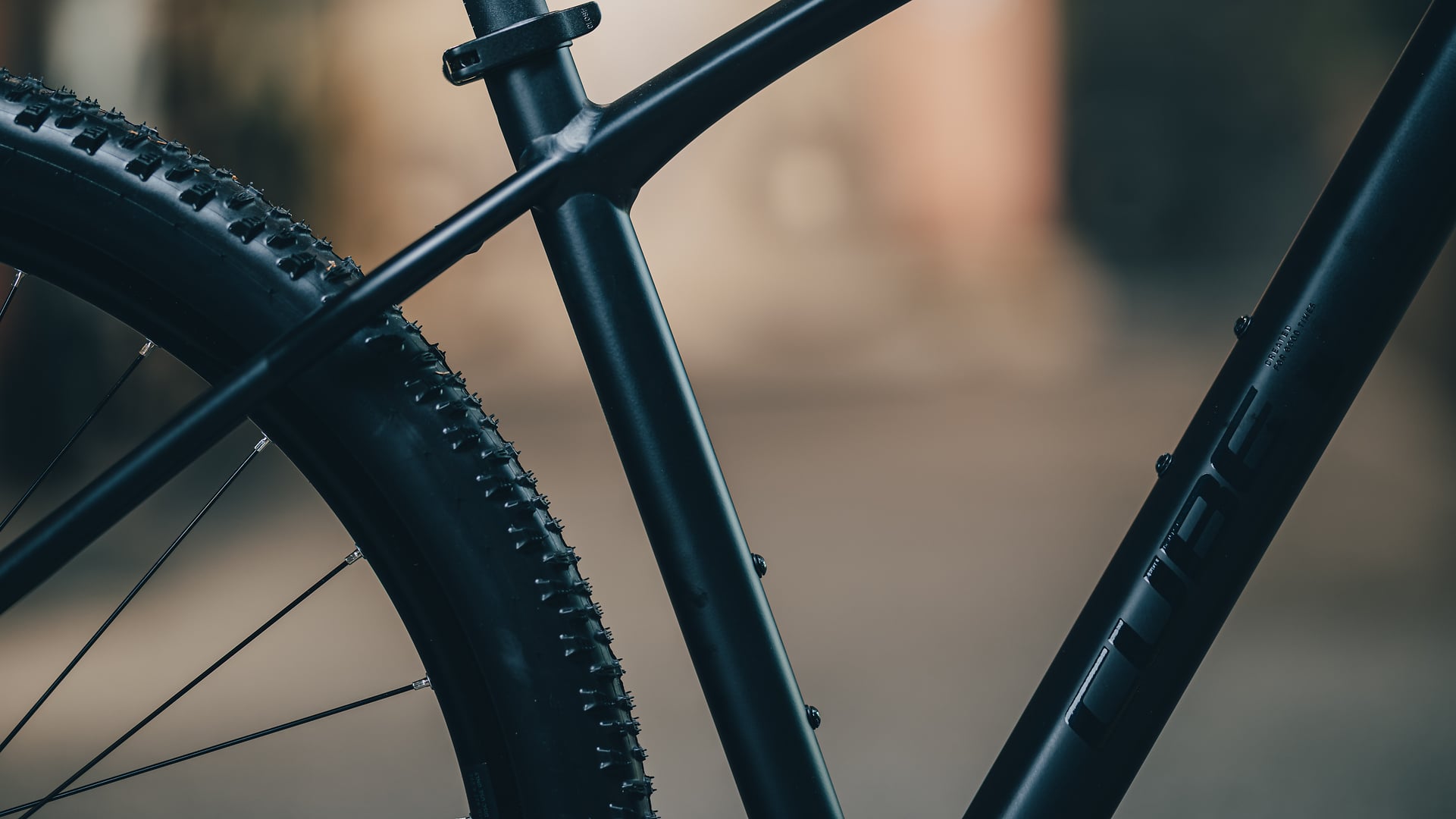 CUBE AIM SLT - MTB KERÉKPÁR - SOOT´N´BLACK - 2027